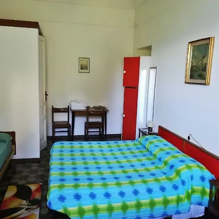 Trattoria Della Cascata 3* 오게비오