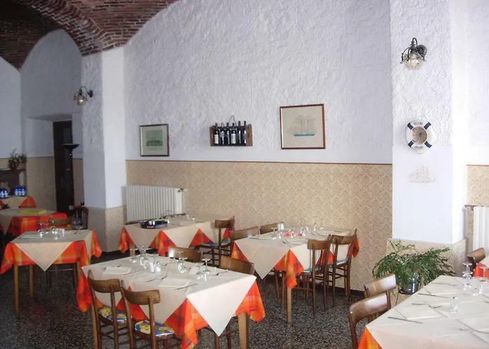Trattoria Della Cascata 住宿加早餐酒店 3*